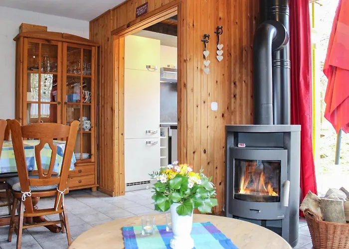 3 Bedroom Awesome In Extertal